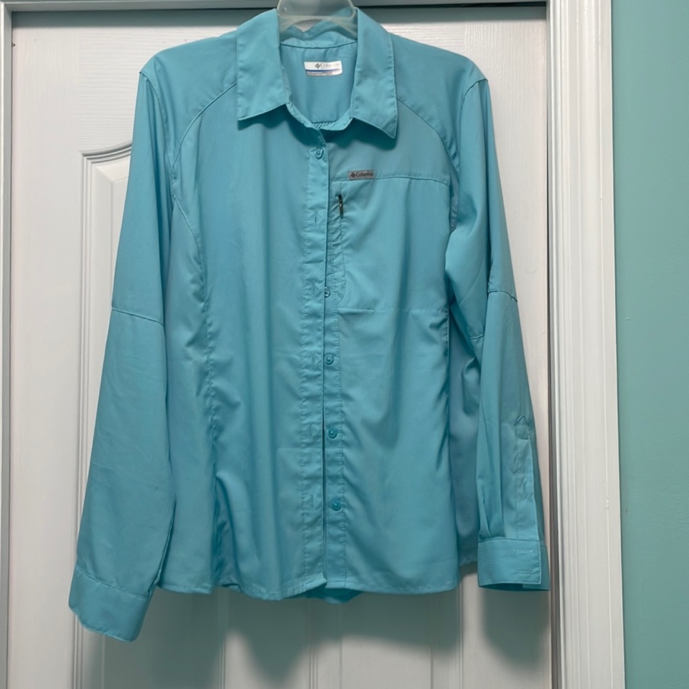 XL Blue Columbia button up shirt